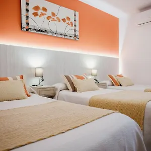 Pensionat Apartamentos Turisticos Mastil 16 P2, Málaga